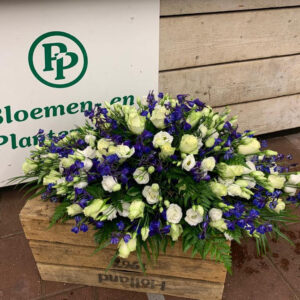 Rouwarrangement Ruit/Ovaal Blauw-Wit